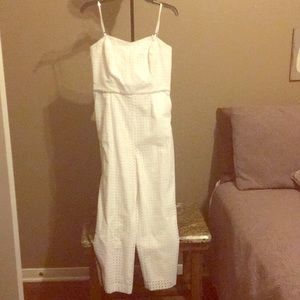 Cute white romper!